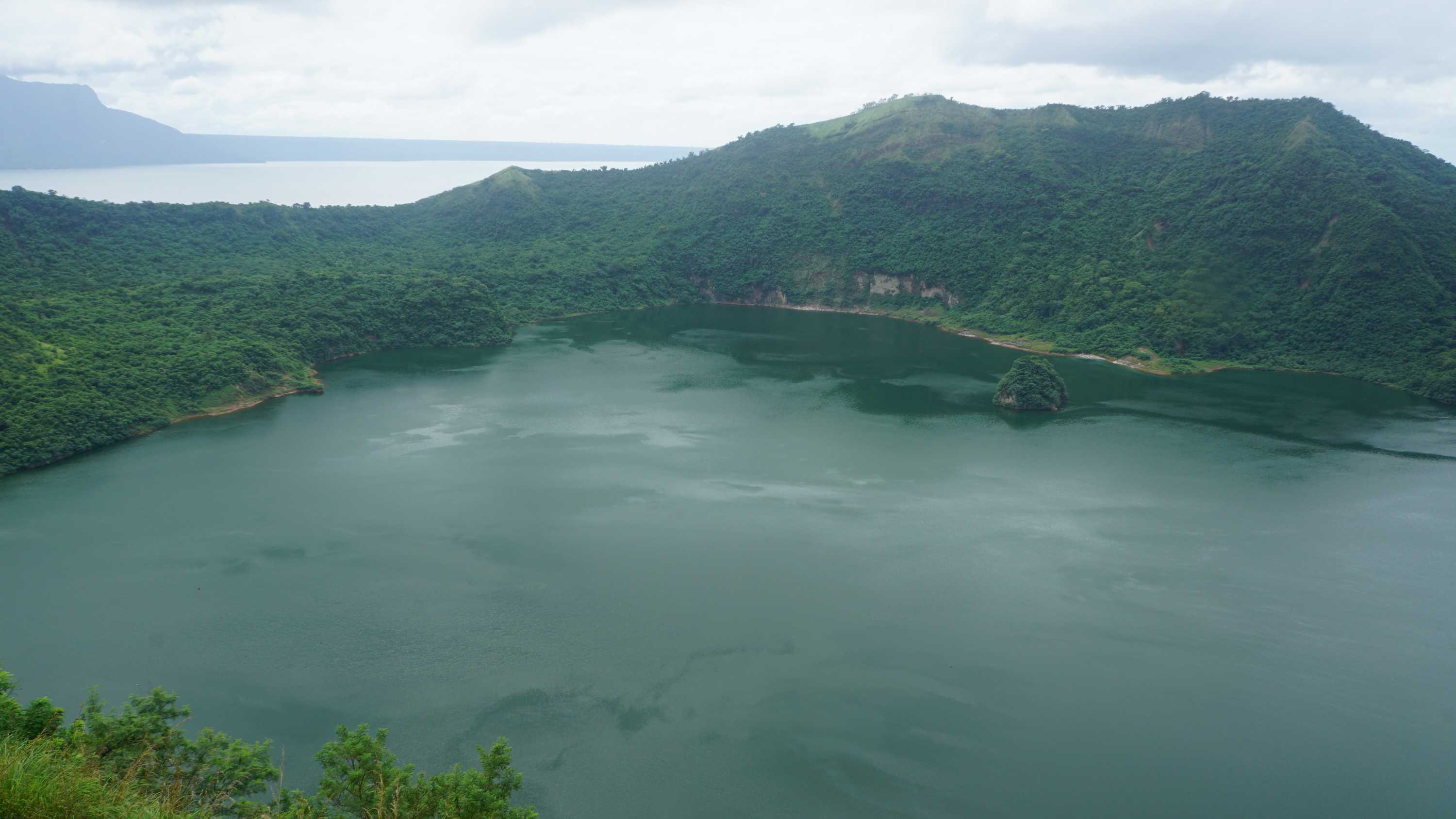 Taal Crater Lake Tour With Tagaytay Side Trip Eta Travel And Tours 7311
